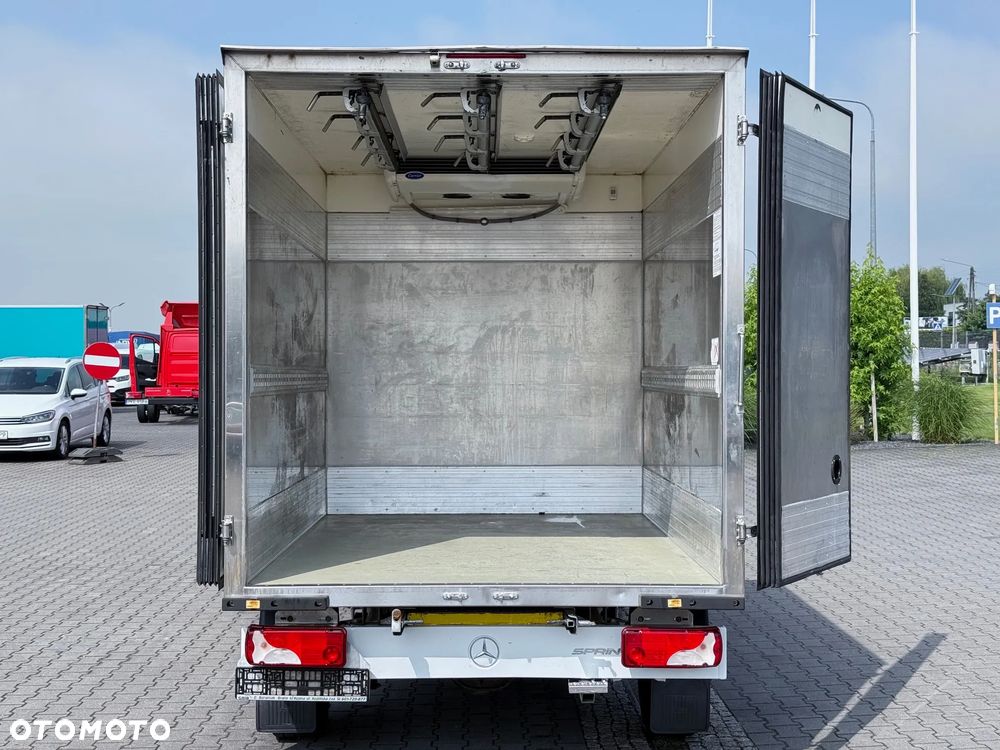 Mercedes-Benz Sprinter 317 CDI Kontener Chłodnia Hakowa Hakówka Haki Mroźnia - 8