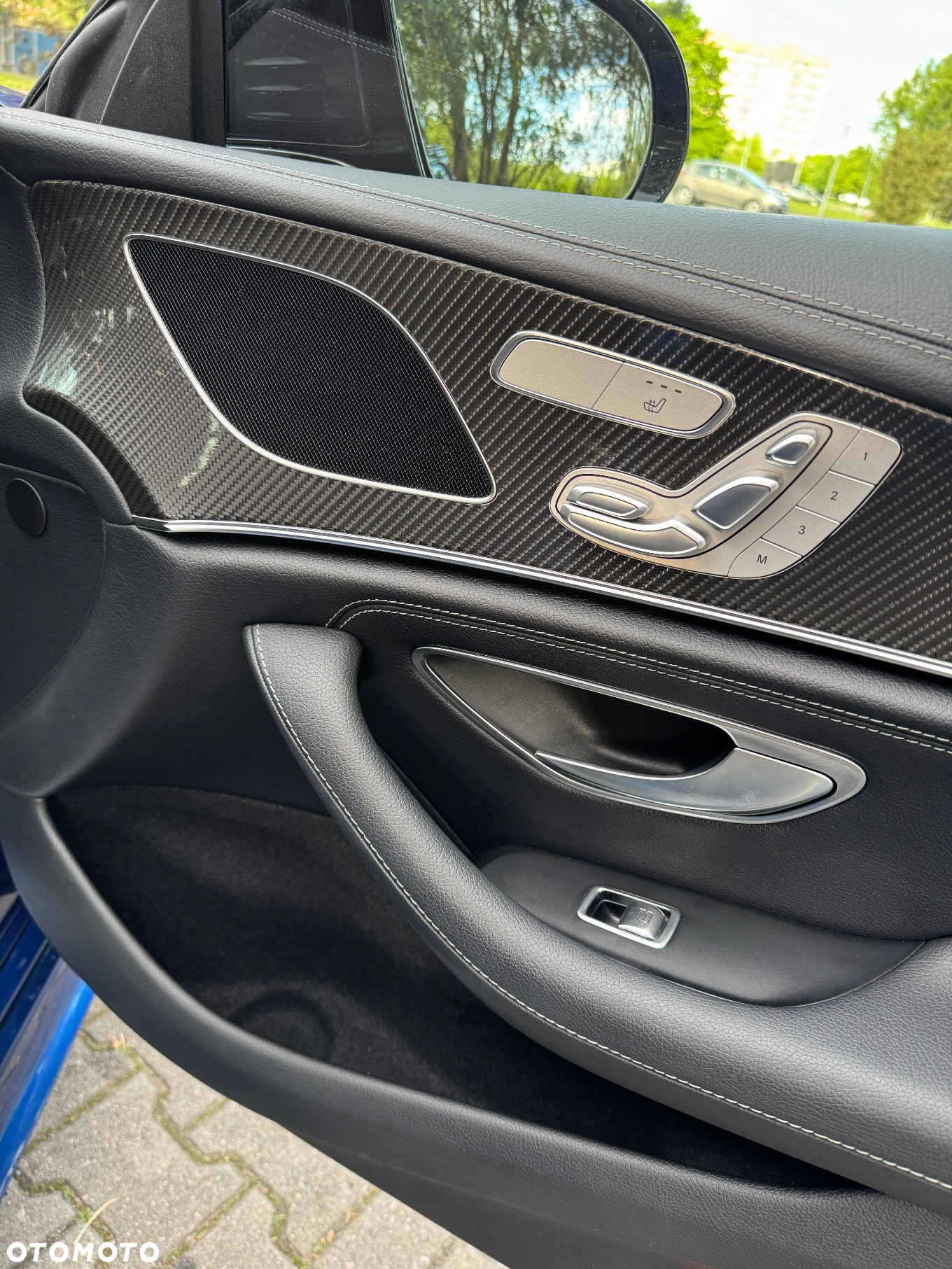 Mercedes-Benz CLS 300 d 4Matic 9G-TRONIC AMG Line - 19
