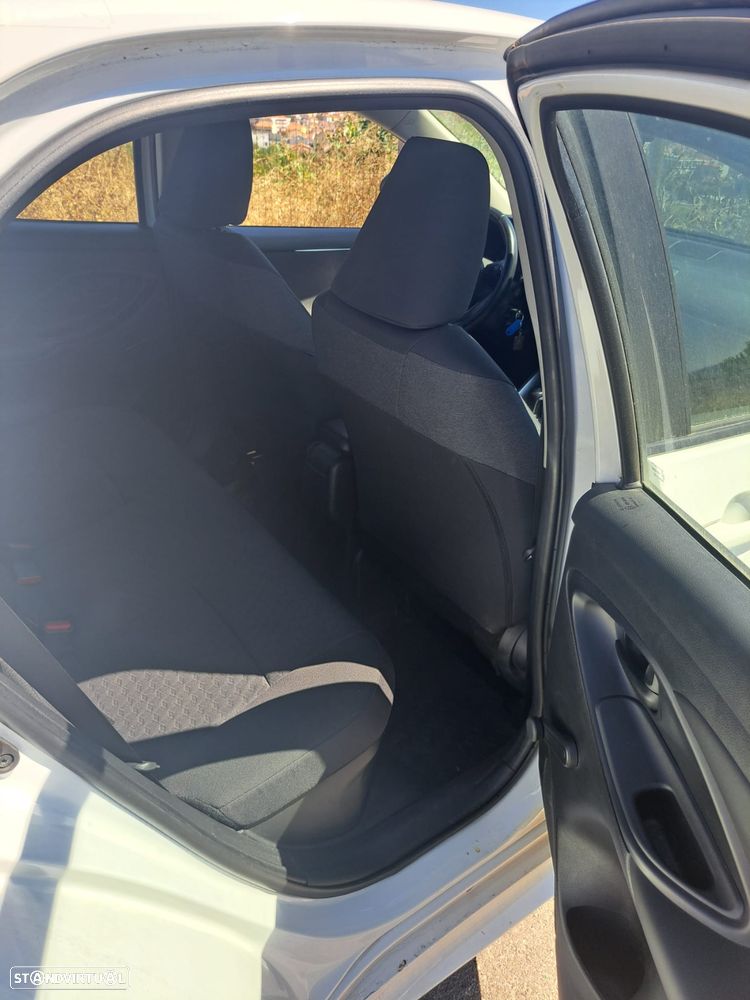 Toyota Yaris - 5