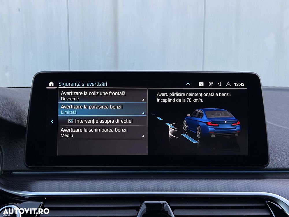 BMW Seria 5 530e Aut. - 36