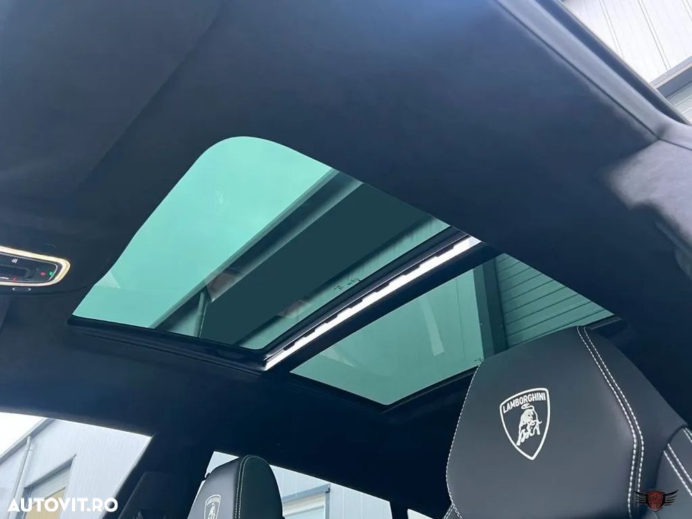 Lamborghini URUS - 13