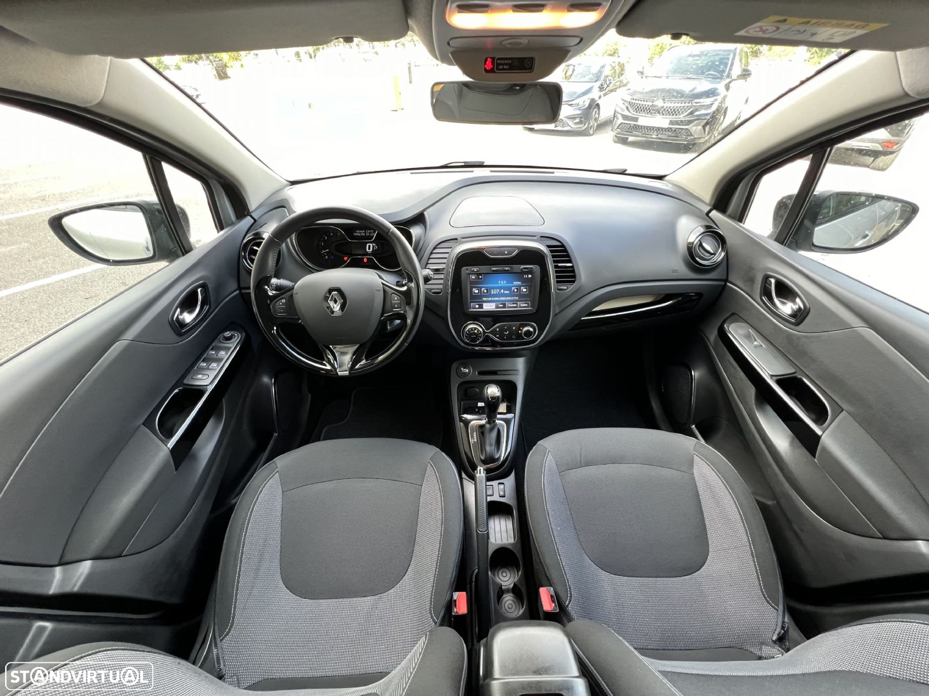 Renault Captur 1.5 dCi Exclusive EDC - 11