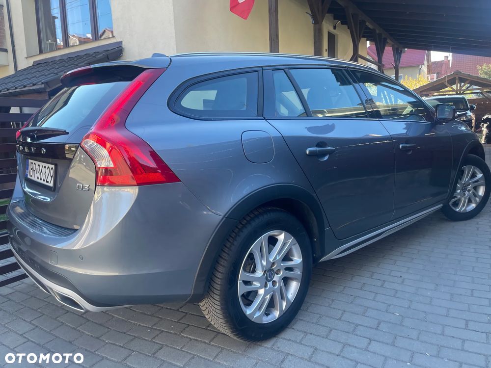 Volvo V60 Cross Country D3 Geartronic Momentum - 11