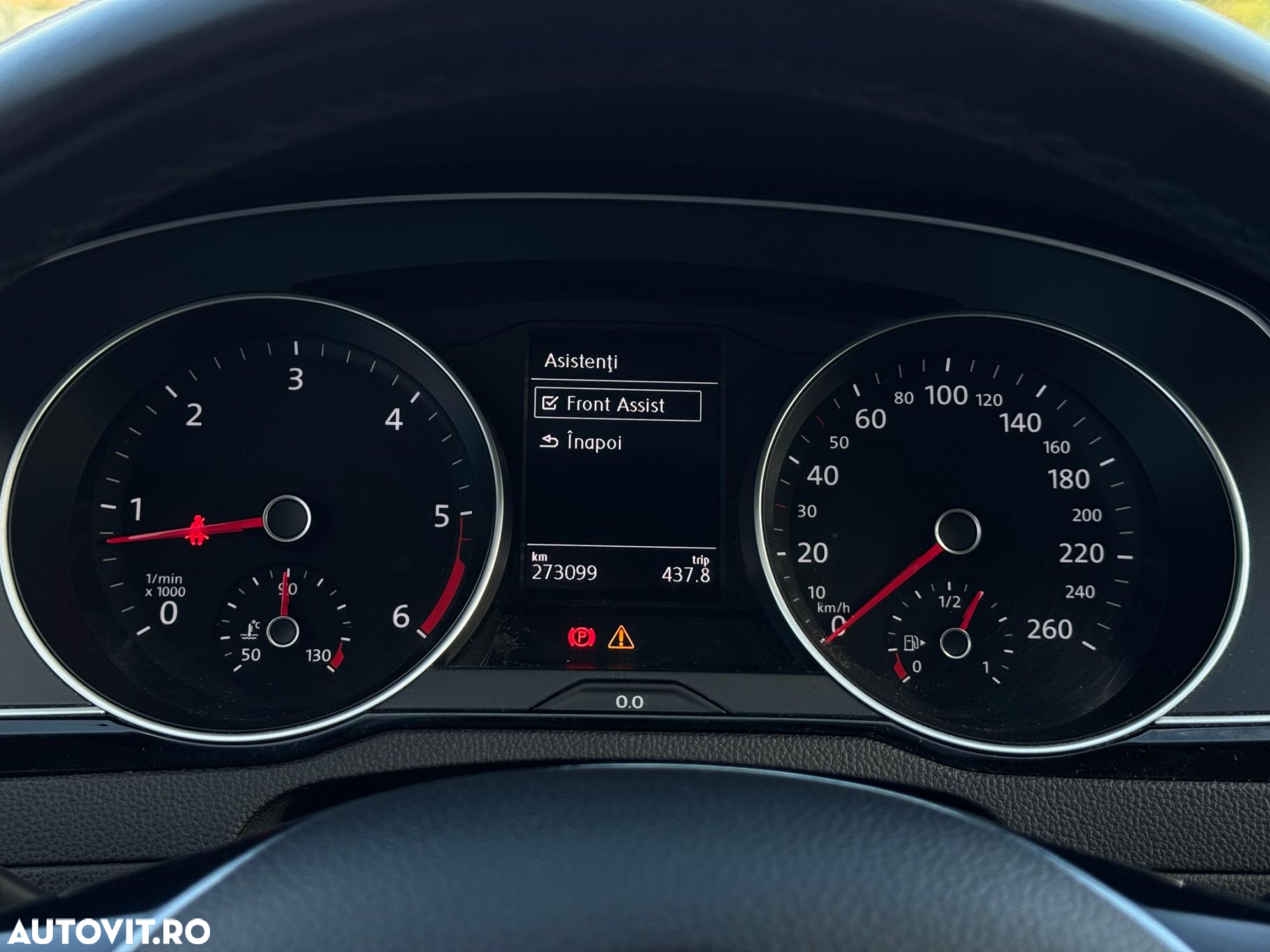 Volkswagen Passat - 13