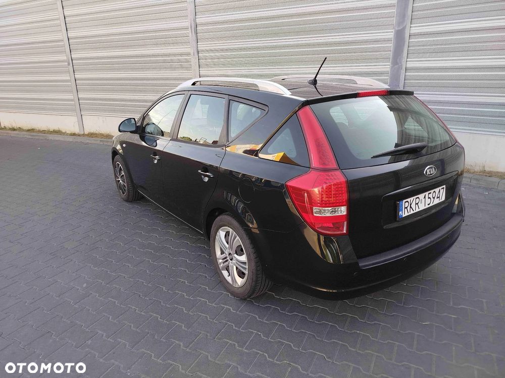 Kia Ceed 1.6 Comfort + - 4