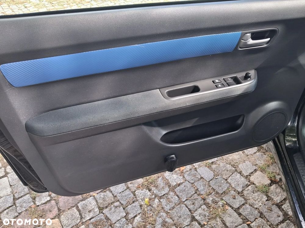 Suzuki Swift - 11
