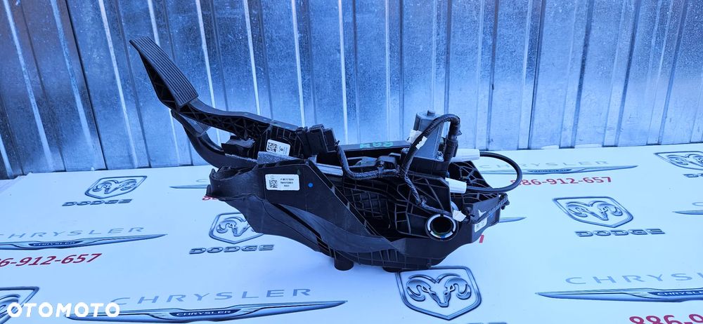 RAM 1500 V 5 2019- 4X4 5.7 HEMI Komplet pedałów Pedał gazu hamulca Potencjometr Pedały 68267286AB 80017054 - 5