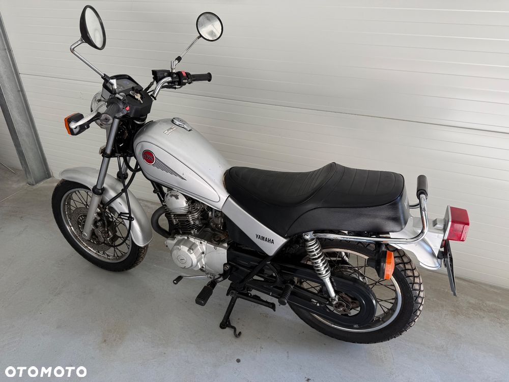 Yamaha SR - 2