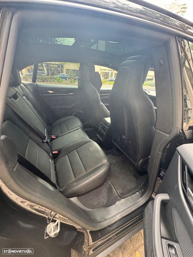 Porsche Macan Electric 4 - 8