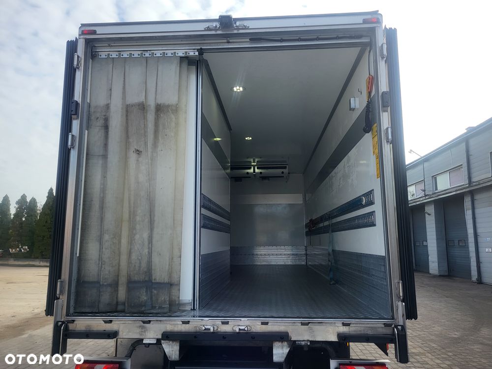 Mercedes-Benz **Mercedes Atego 1524 Chłodnia + Winda Euro 6 2018 / 240 tys. km / 15 EP / Pneumatyka / Tempomat** - 19