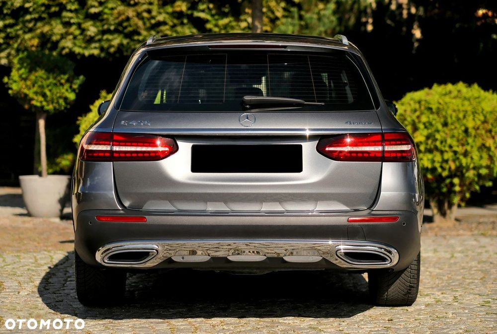 Mercedes-Benz Klasa E 450 4-Matic All-Terrain Exclusive - 12