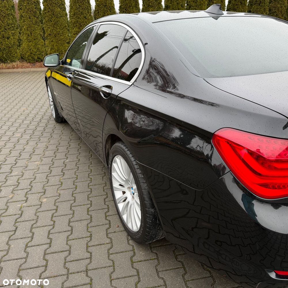 BMW Seria 7 740d xDrive - 5