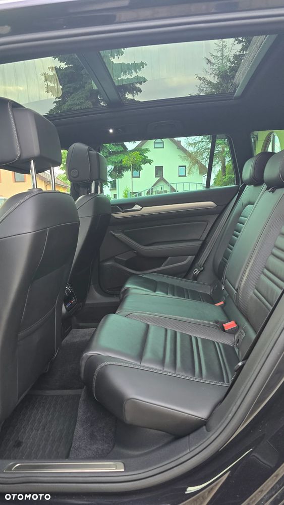 Volkswagen Passat - 10