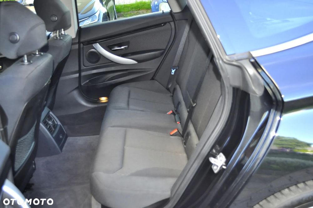 BMW 3GT 320i Luxury Line - 25