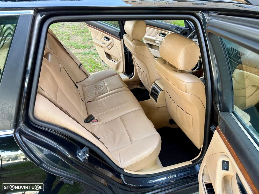 BMW 520 d Touring - 8