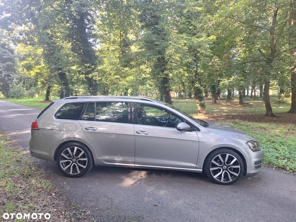 Volkswagen Golf - 5