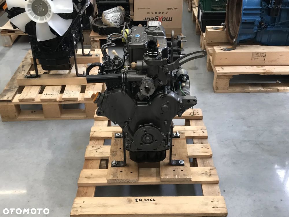 SILNIK HITACHI YANMAR 3TNV76 3TNV 76 15,7kW 9000netto - 2