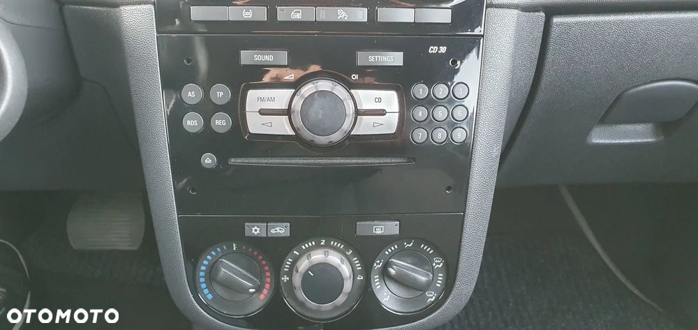 Opel Corsa 1.2 16V Cosmo EasyTronic - 16