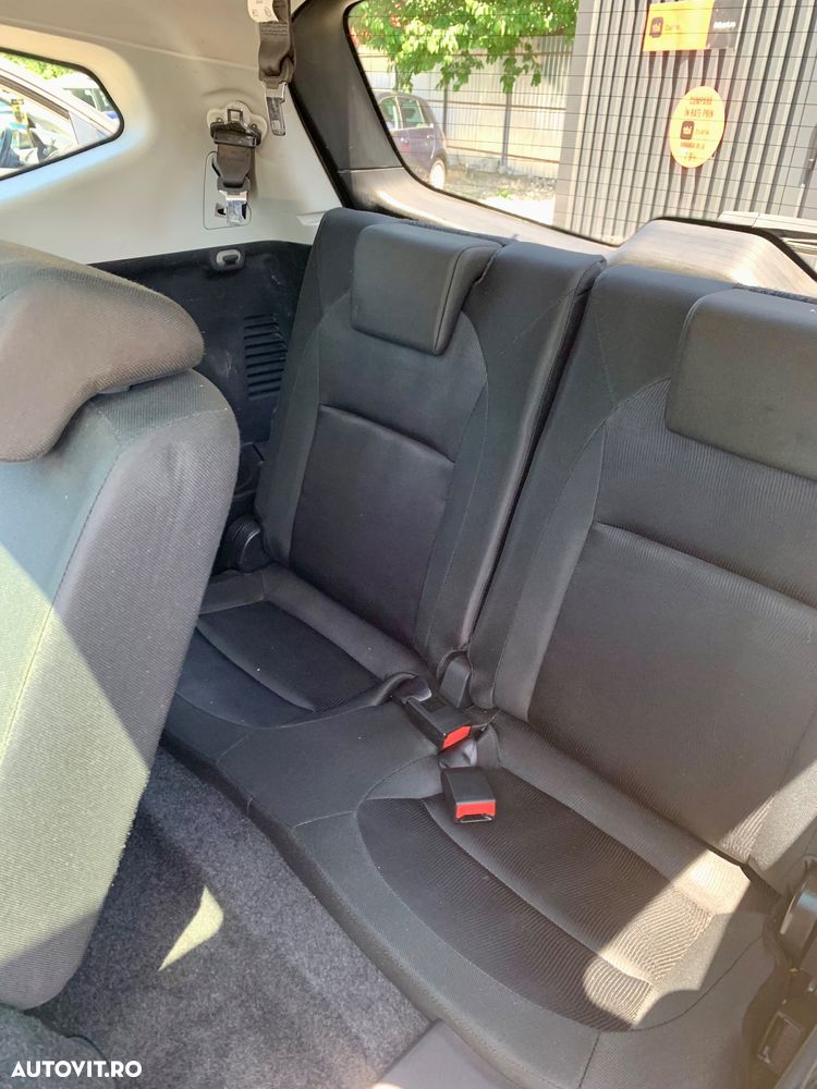 Nissan Qashqai+2 1.6 dCi DPF 4x4 Start/Stop acenta - 8