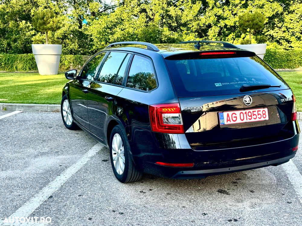 Skoda Octavia 1.6 TDI DSG Ambition - 3