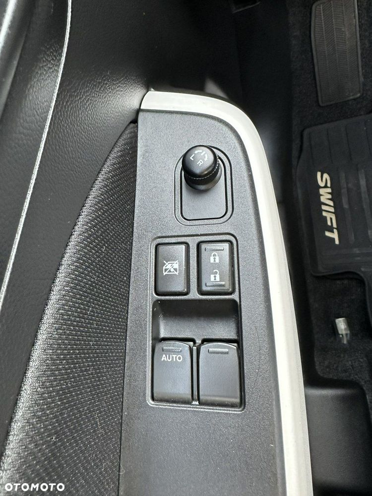 Suzuki Swift - 28