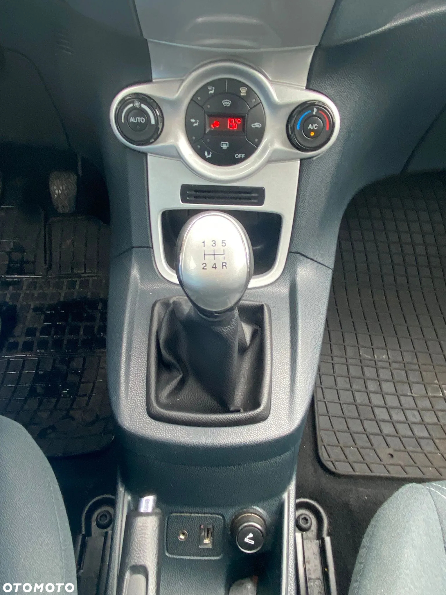 Ford Fiesta 1.25 Titanium - 13
