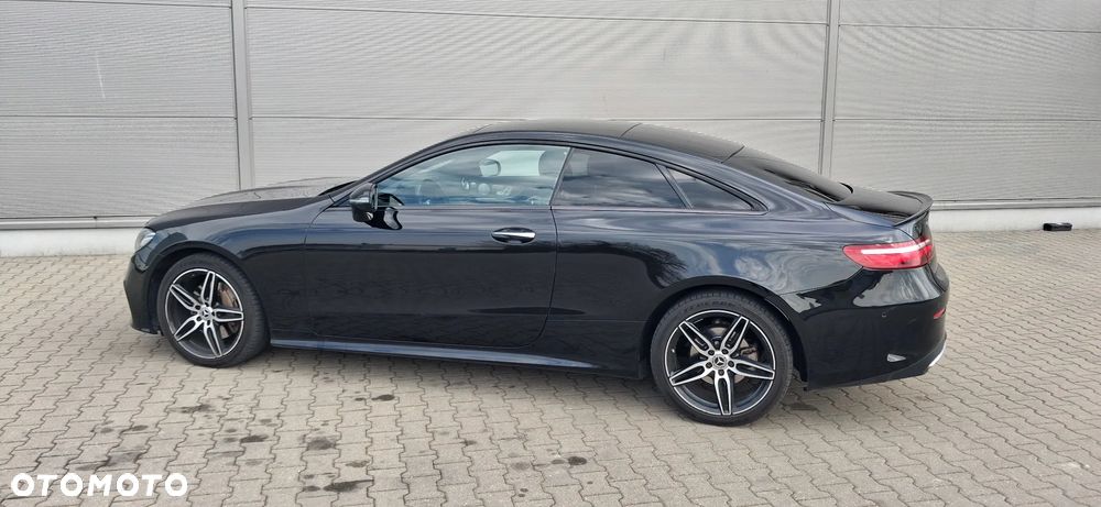 Mercedes-Benz Klasa E 220 d 4Matic 9G-TRONIC AMG Line - 14