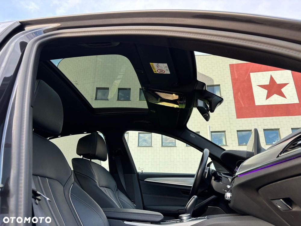 BMW Seria 5 530e M Sport sport - 25