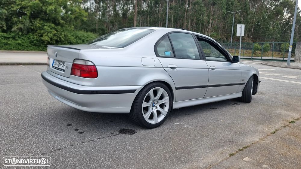 BMW 520 - 4