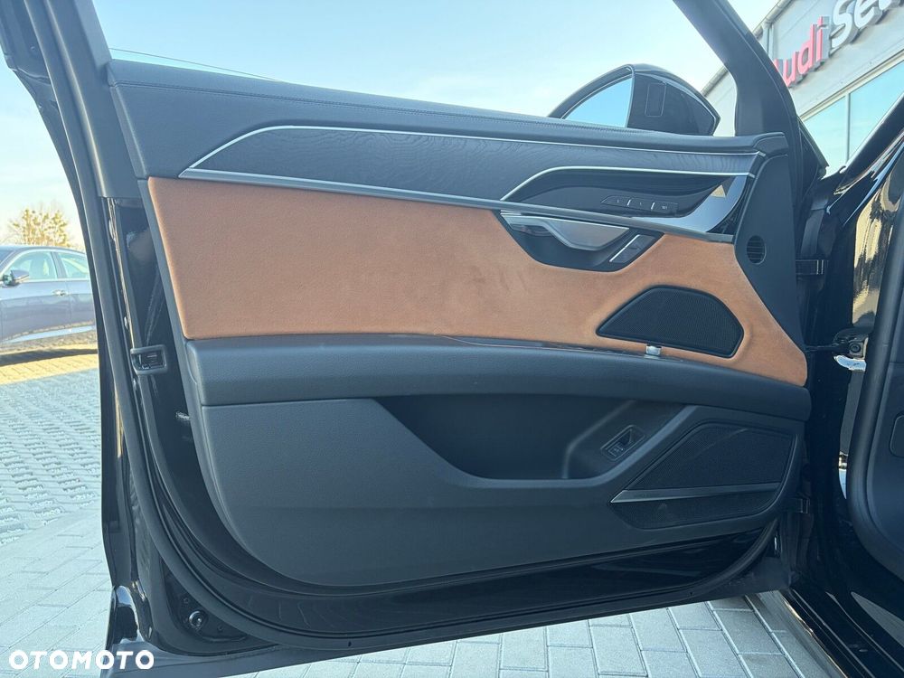 Audi A8 - 9