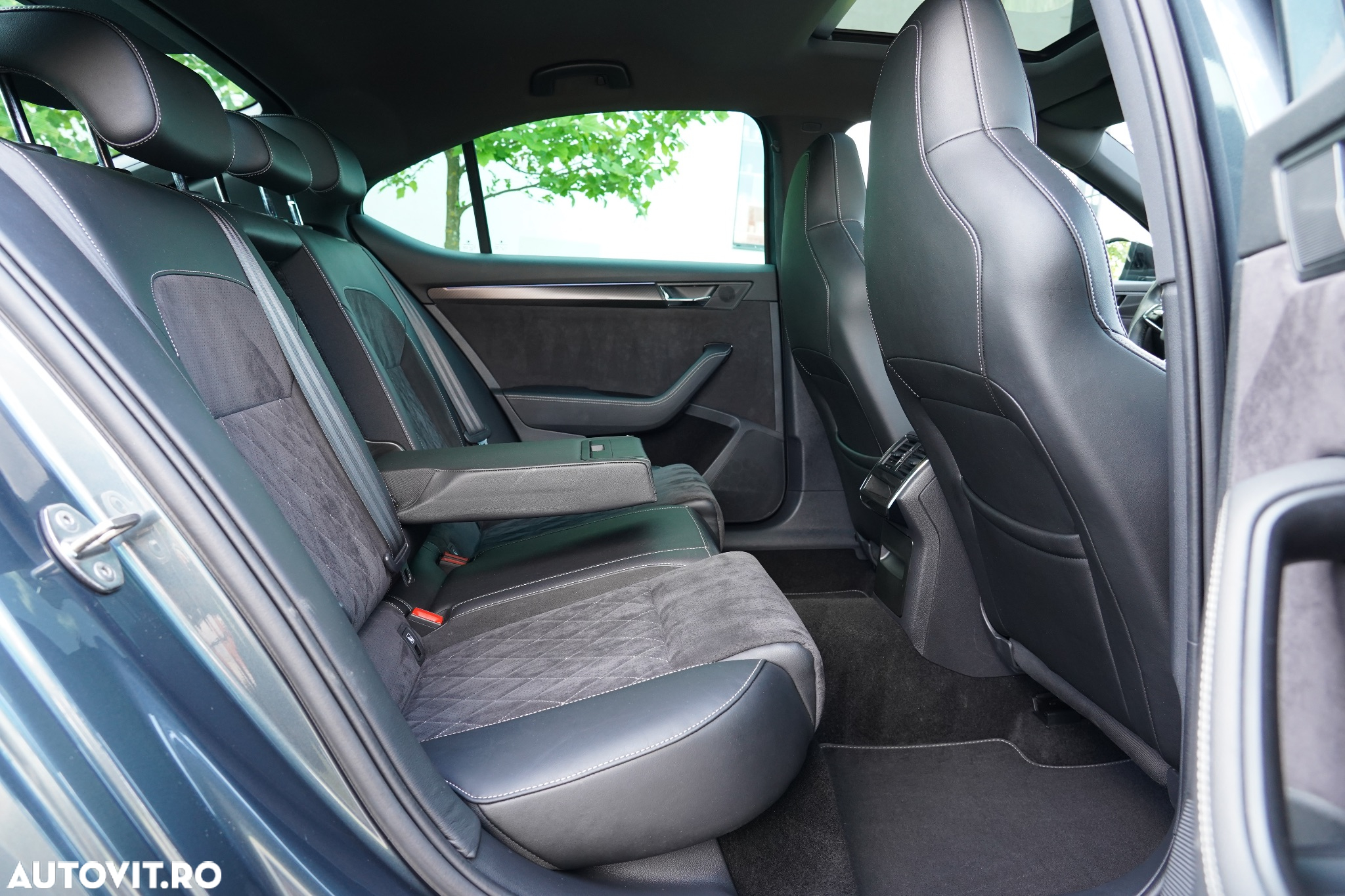 Skoda Superb 1.4 TSI iV DSG Sportline - 20