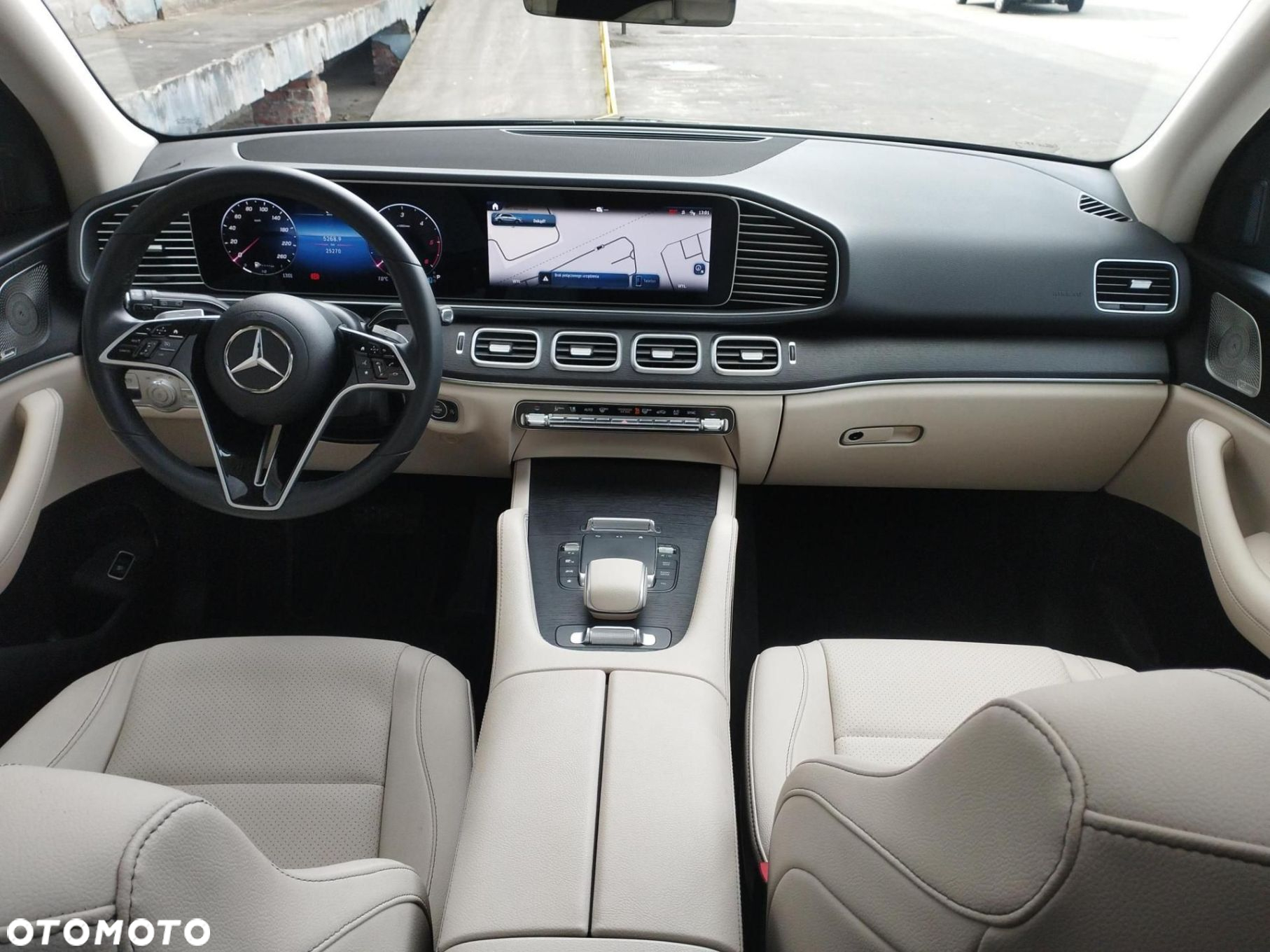 Mercedes-Benz GLE - 12