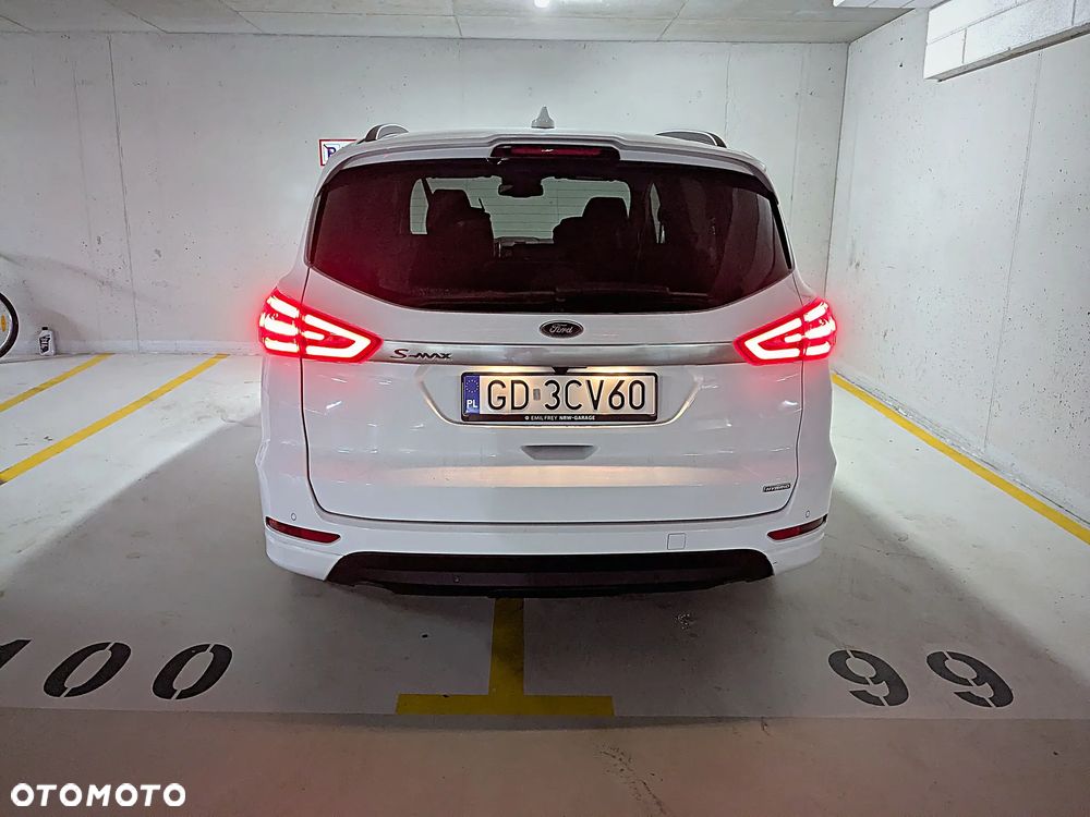 Ford S-Max 2.5 Duratec FHEV (7-Sitzer) ST-LINE - 6
