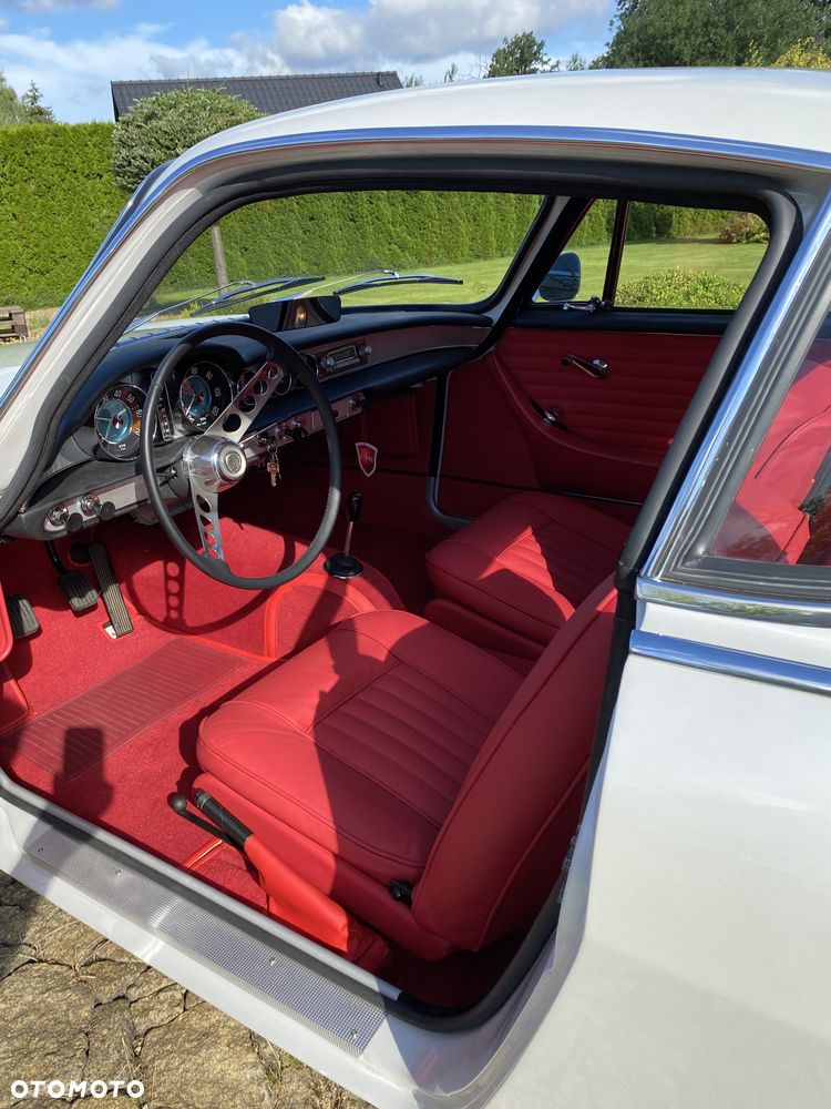 Volvo P1800 - 11