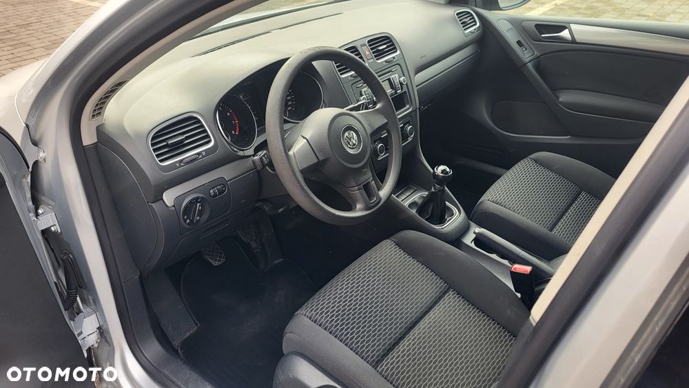 Volkswagen Golf 1.6 Team - 10