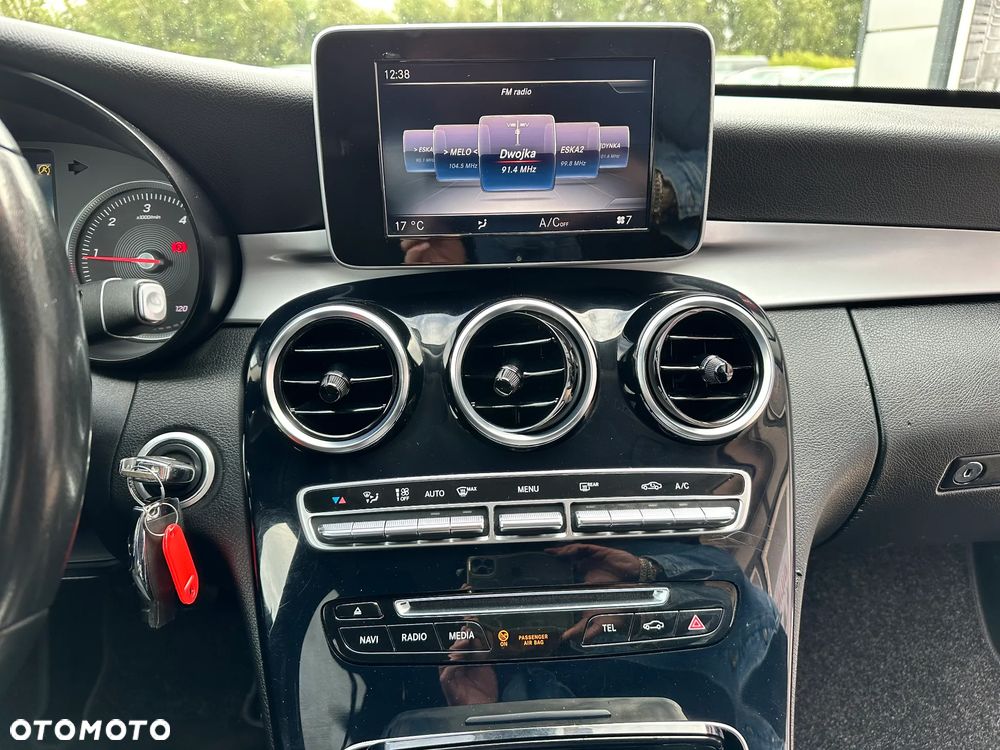 Mercedes-Benz Klasa C 180 (BlueTEC) d T 7G-TRONIC Avantgarde - 34