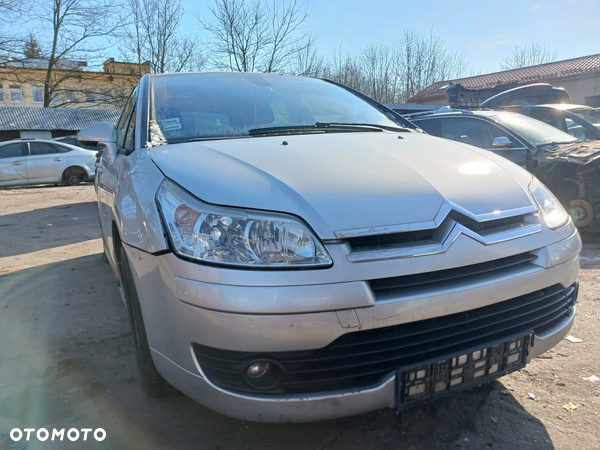 Citroen C4 I 04-10 silnik 1.6 HDI 90Km 109KM wtryski drzwi klapa tył błotnik EZR szyba maglownica panel schowek przełącznik fotel belka zacisk felgi klamka zamek lusterko podszybie osłona wyświetlacz WSZYSTKIE NA CZĘŚCI