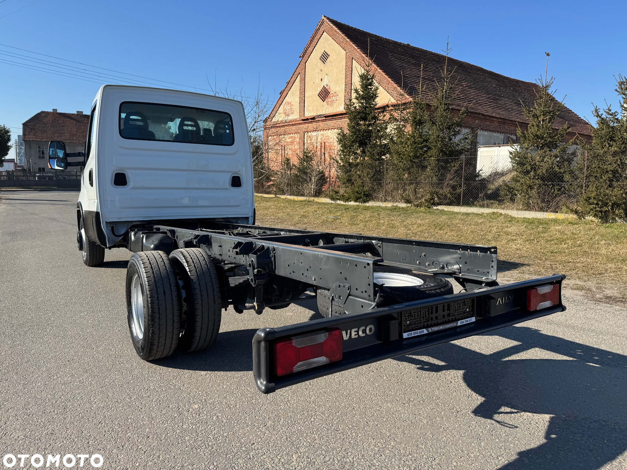 Iveco 60-150 * 3.0 / 150KM * Rama do zabudowy * Rozstaw osi: 3.7m * - 11