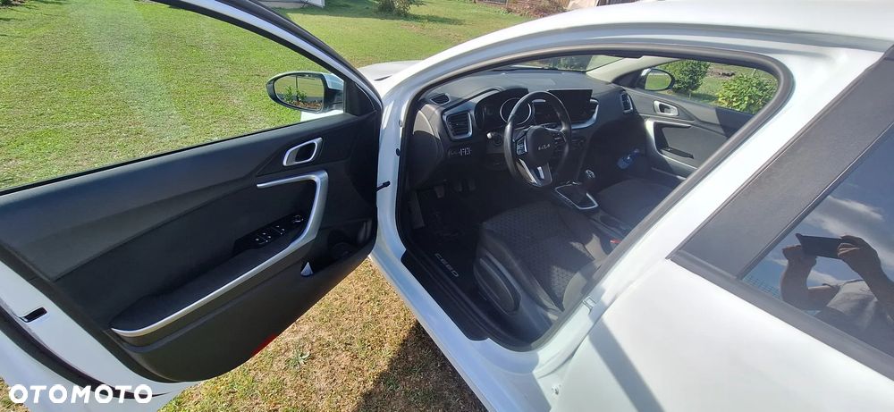Kia Ceed 1.5 T-GDI M - 17