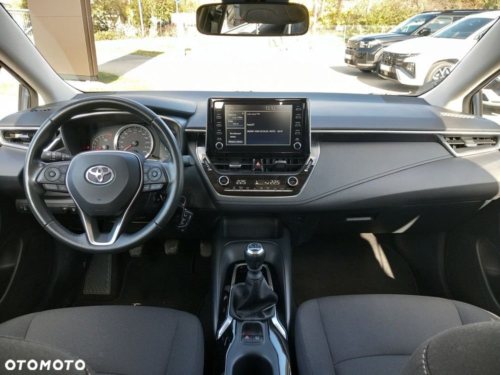 Toyota Corolla 1.5 Comfort - 11