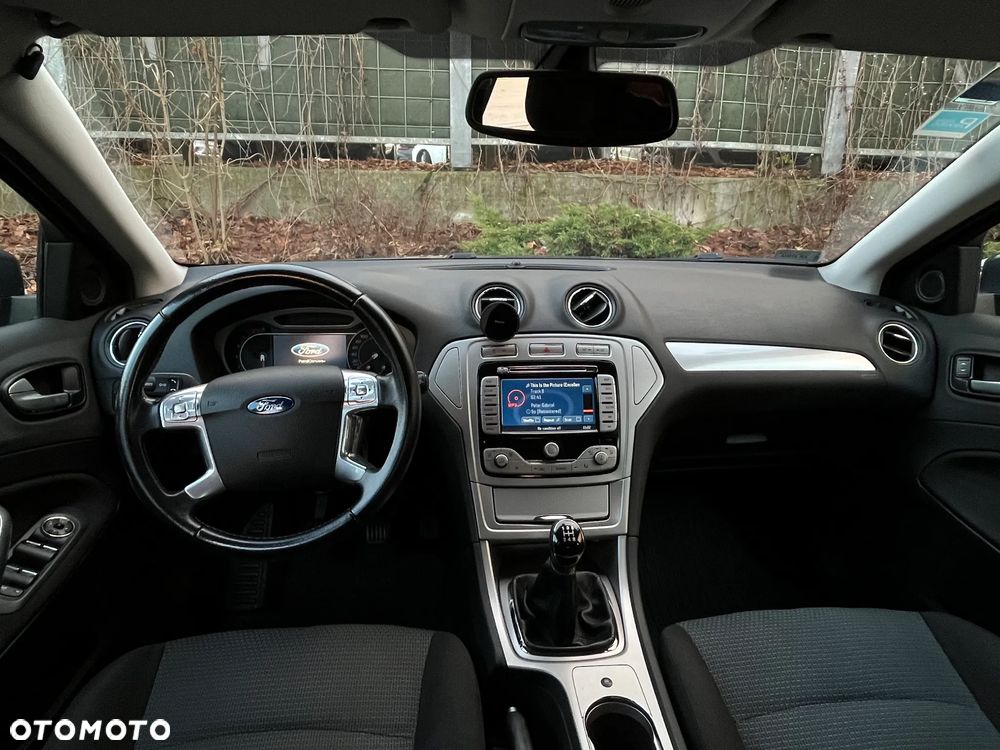 Ford Mondeo 2.0 Gold X - 13