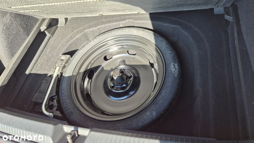 Volkswagen Golf - 32