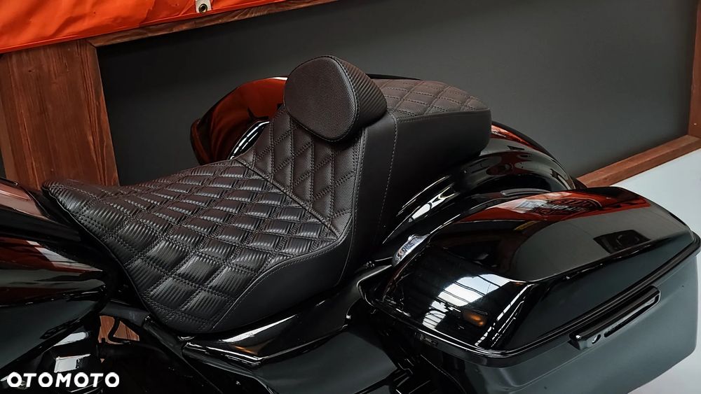 Harley-Davidson Touring Road King - 26