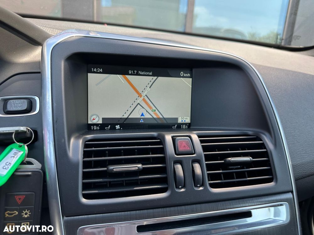 VOLVO XC60 2015 — imagine 13