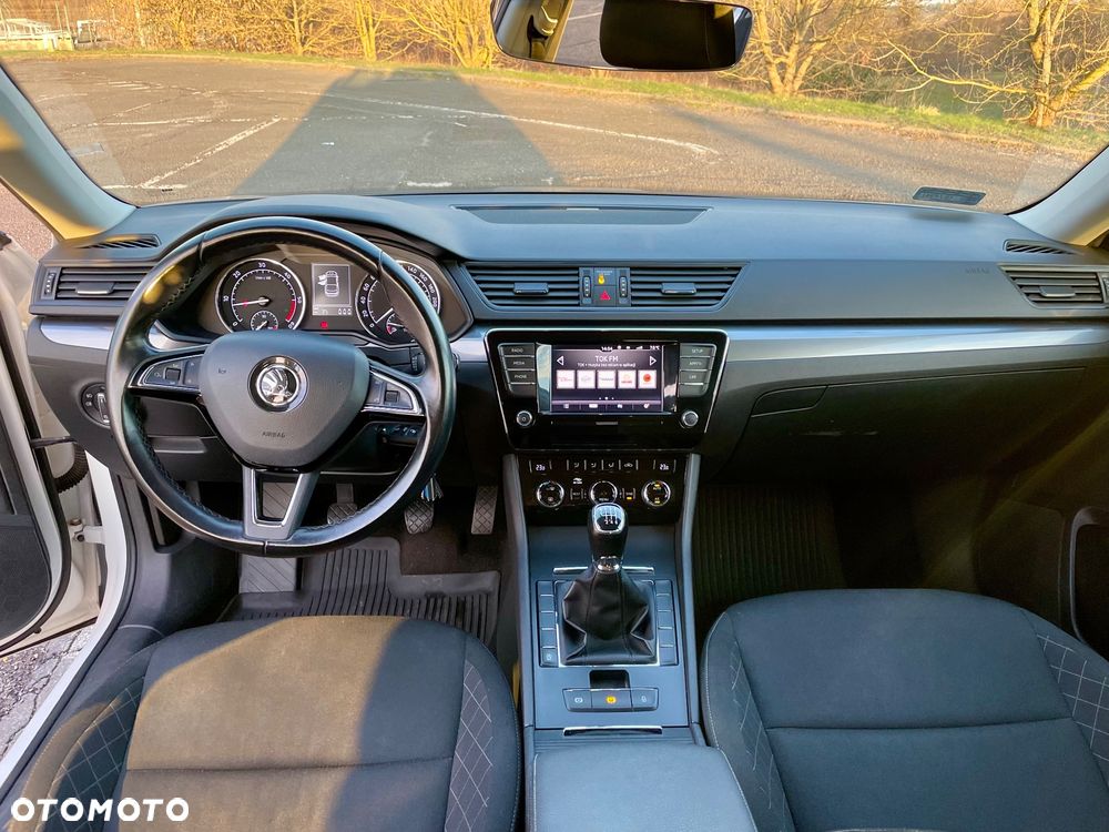 Skoda Superb 1.6 TDI Active - 14