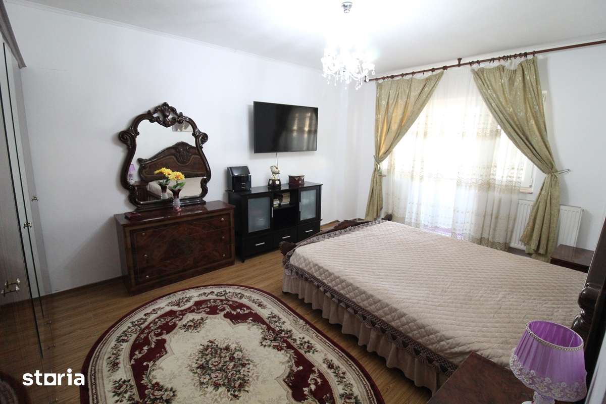 Vând apartament 2 camere în Hunedoara, Micro1-Hotel Rusca, 51mp — fotografia 1