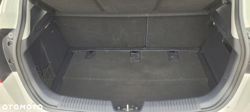 Kia Rio 1.2 Attract - 18
