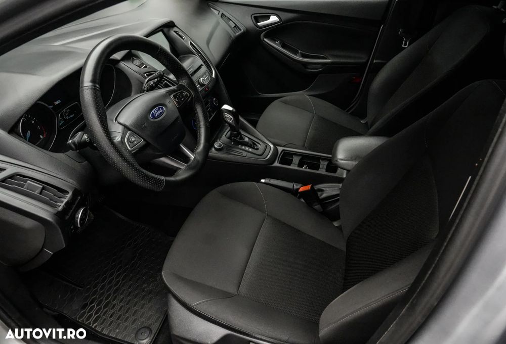 Ford Focus 1.6 TI-VCT Powershift Titanium - 11