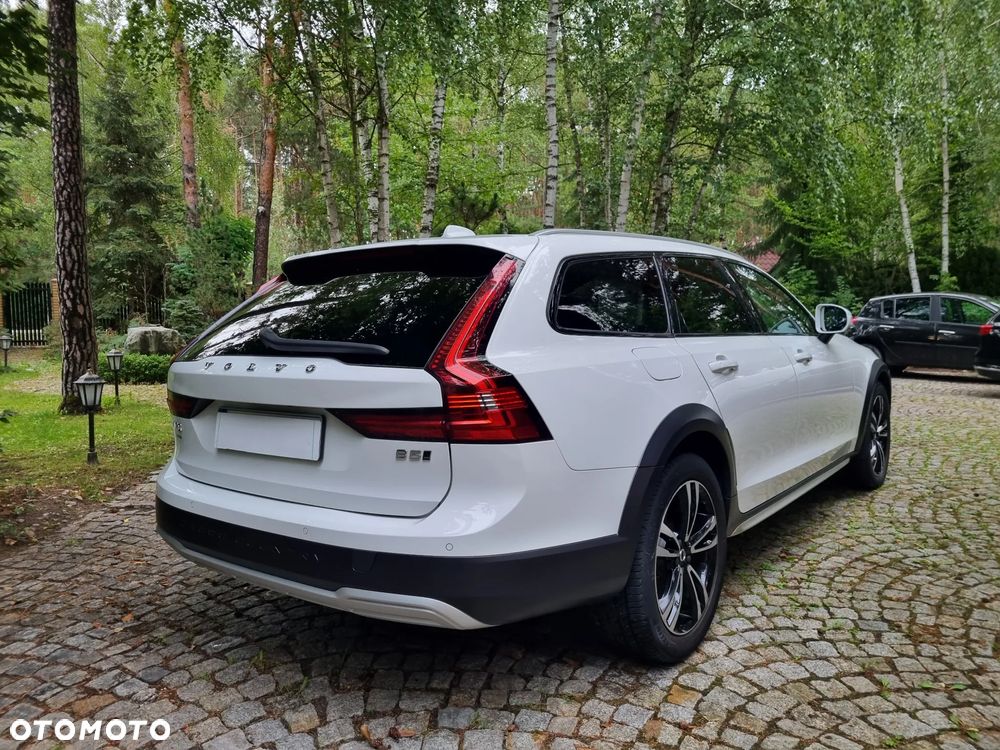 Volvo V90 Cross Country B5 D AWD Pro - 38