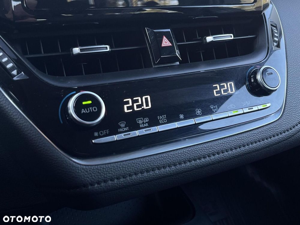 Toyota Corolla 1.8 Hybrid Comfort - 26